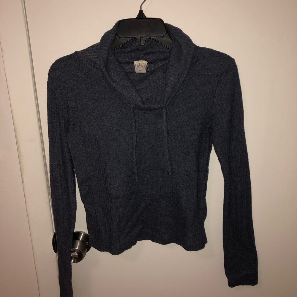 Turtle neck shirt 🤩